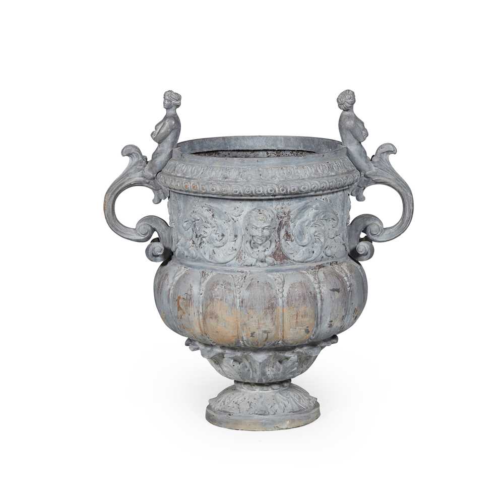 LARGE BAROQUE STYLE LEAD URN EARLY 2ccaae