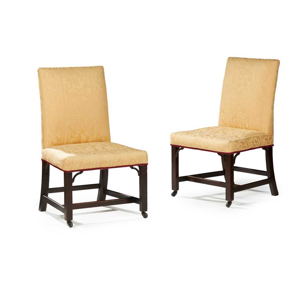 PAIR OF GEORGE III MAHOGANY UPHOLSTERED 2cccad