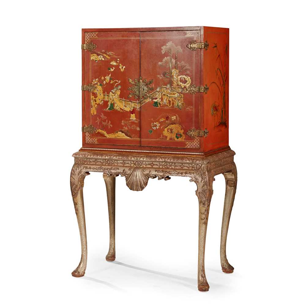 GEORGIAN STYLE RED JAPANNED CABINET ON STAND 20TH 2ccd4b