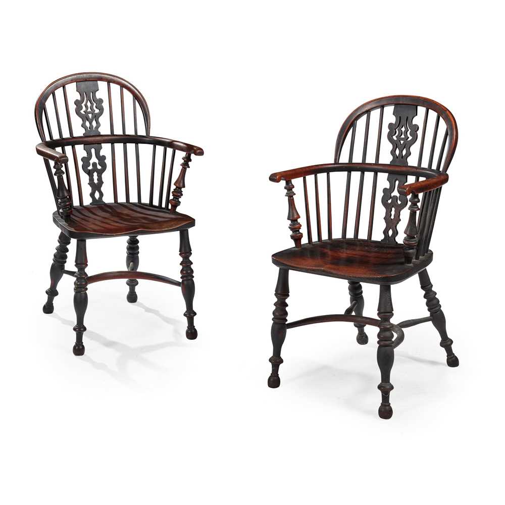 PAIR OF YEW AND ELM LOW WINDSOR 2ccd78