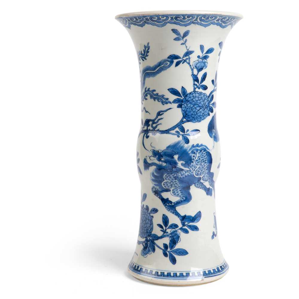 BLUE AND WHITE GU FORM VASE QING 2cce9f