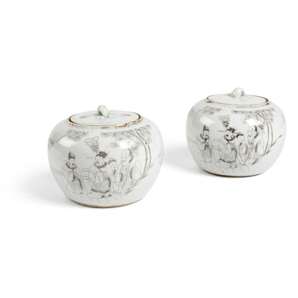 PAIR OF GRISAILLE DECORATED TEA 2cceca