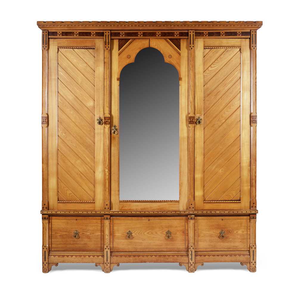 ENGLISH GOTHIC REVIVAL WARDROBE 2ccf4f