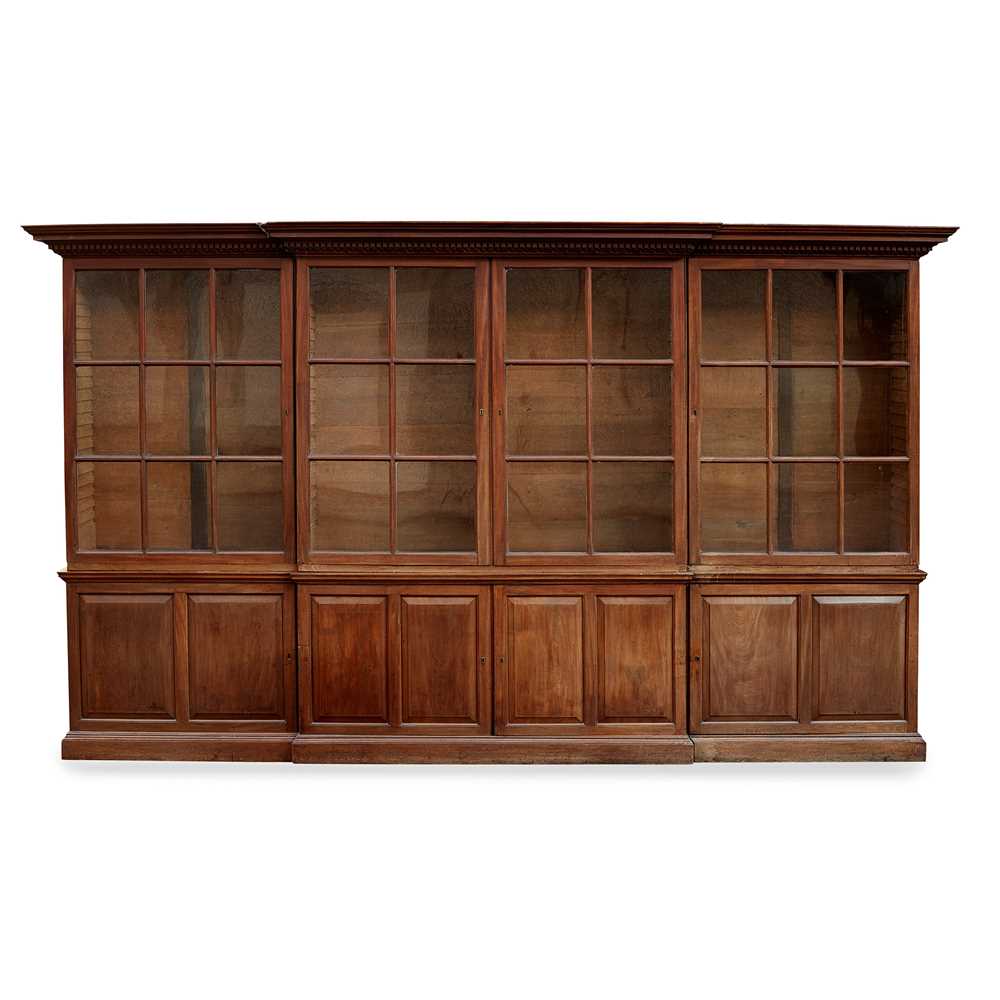 GEORGIAN STYLE MAHOGANY BREAKFRONT