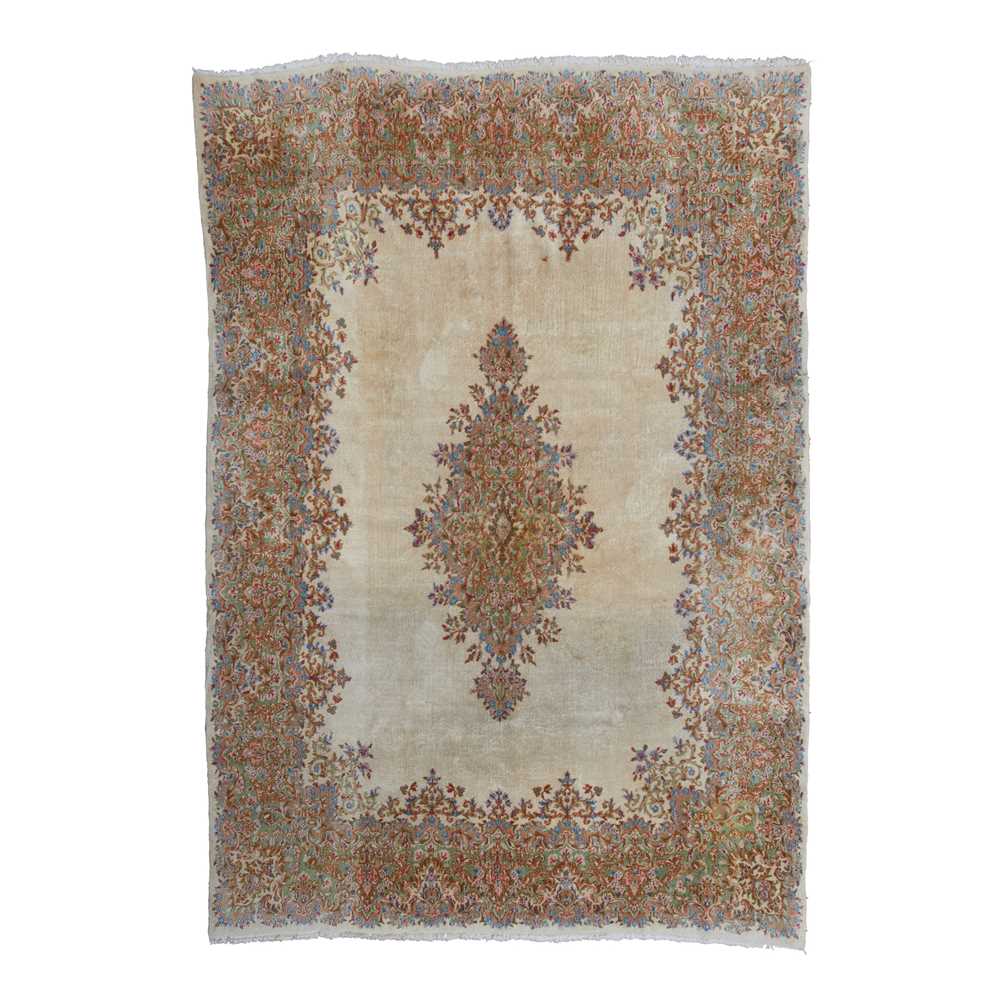 KIRMAN CARPET CENTRAL PERSIA MID 2cd5a5