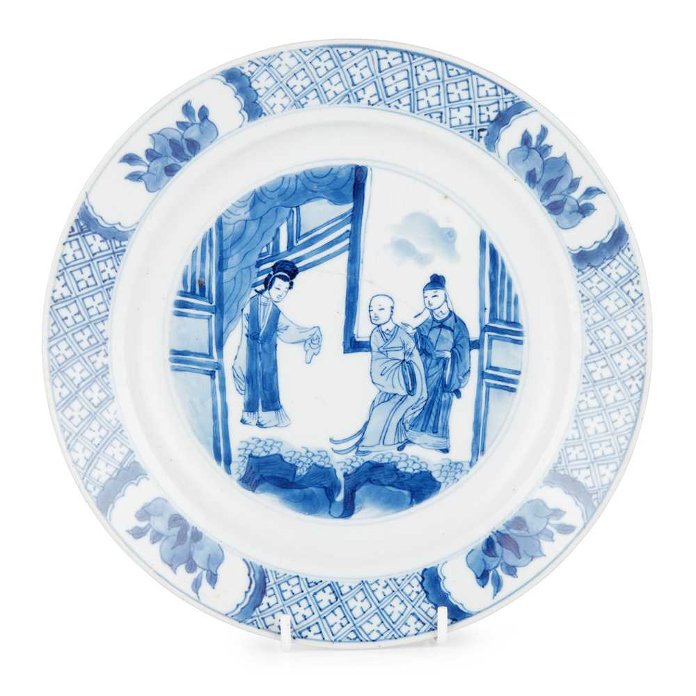 BLUE AND WHITE PLATE QING DYNASTY  2cb5d8