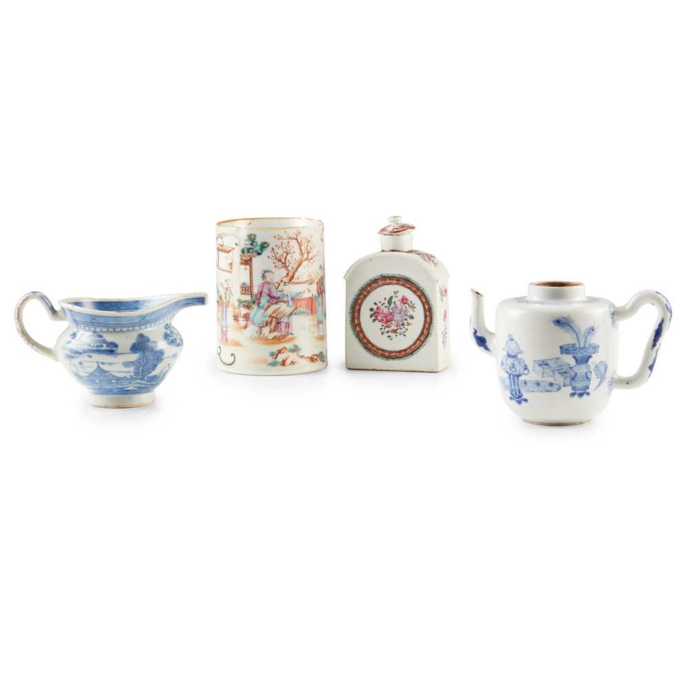 COLLECTION OF FOUR PORCELAIN WARES
QING