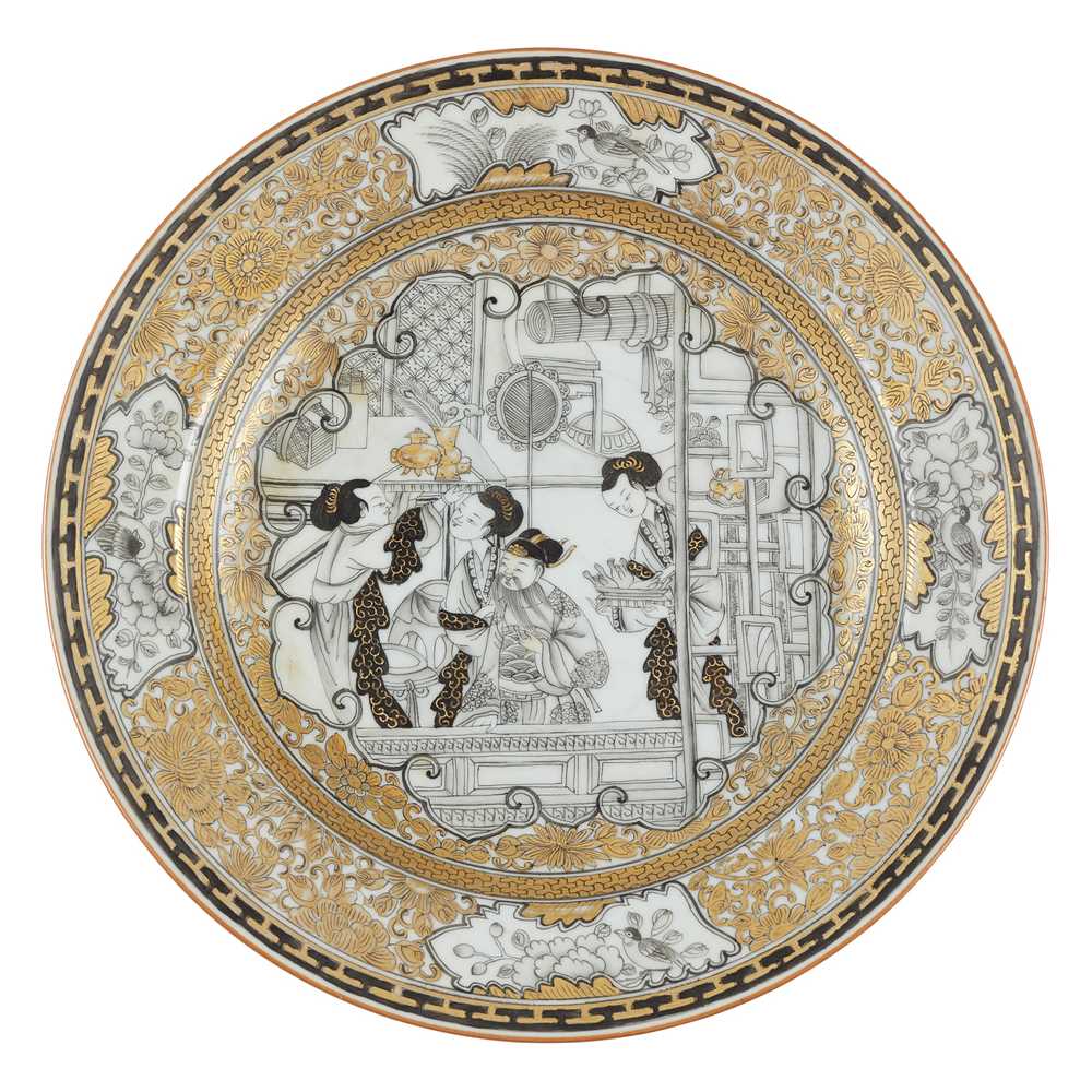 GRISAILLE AND GILT DECORATED PLATE QING 2cb654