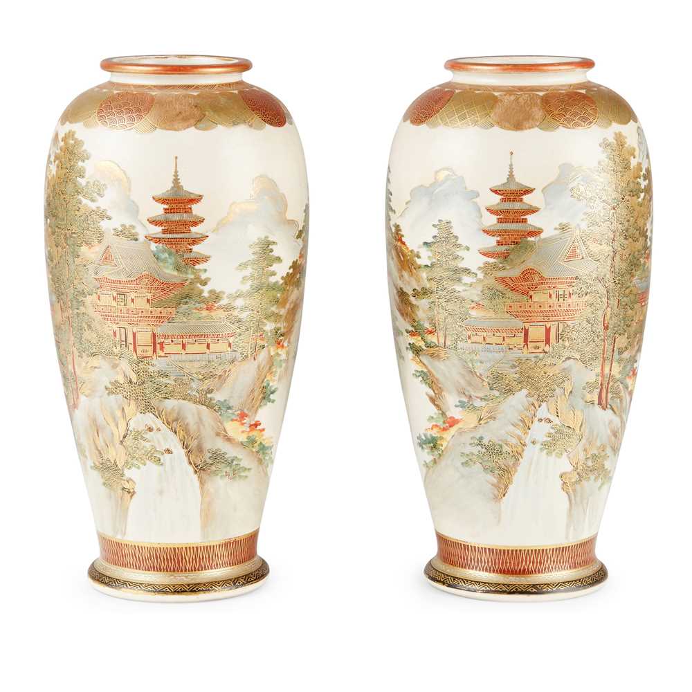 PAIR OF SATSUMA VASES MEIJI PERIOD 2cb6b8