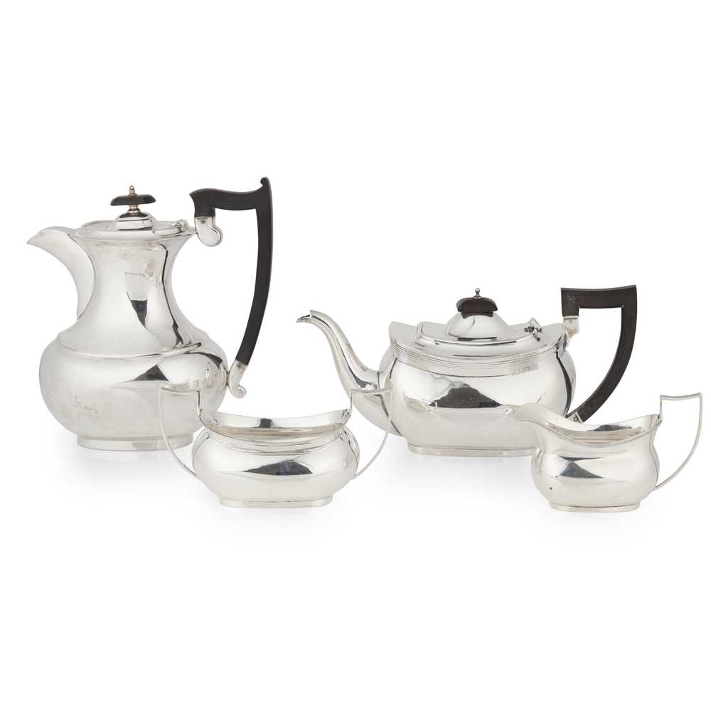 A 1930S THREE PIECE TEA SERVICE 2cb7b3