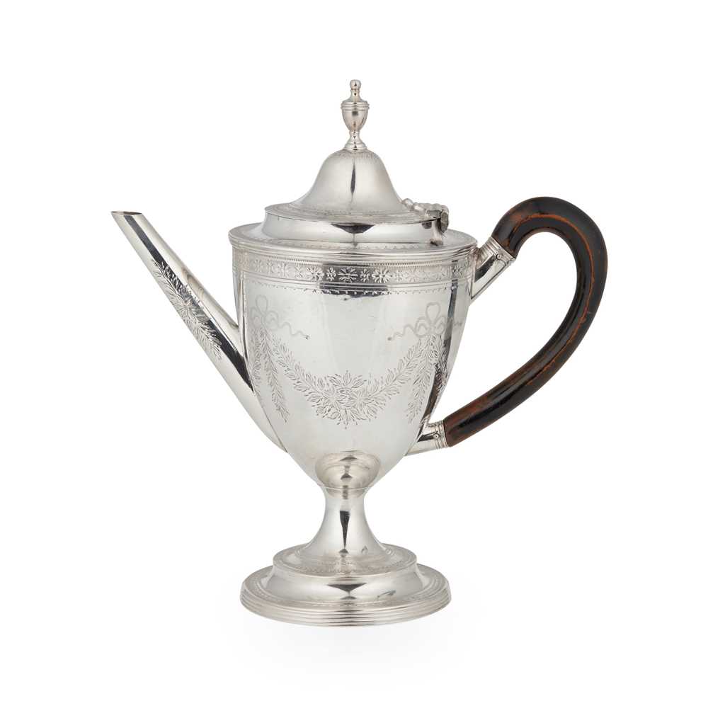 A GEORGE III COFFEE POT Hester 2cb7ee