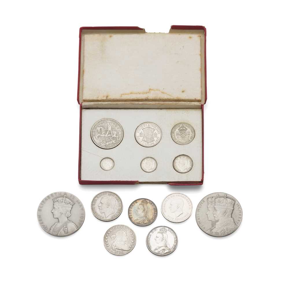 A GROUP OF SILVER COINS AND CORONATION
