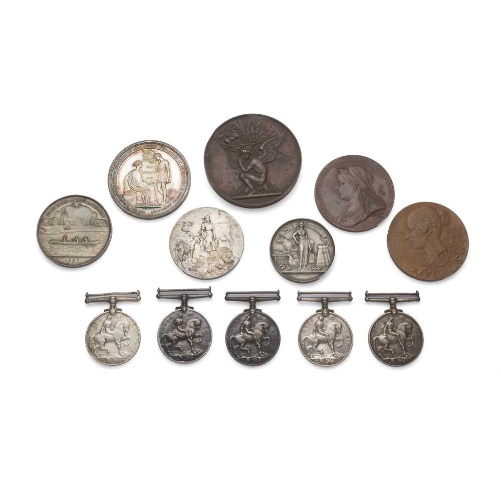 A MIXED COLLECTION OF COINS, TRADE TOKENS,