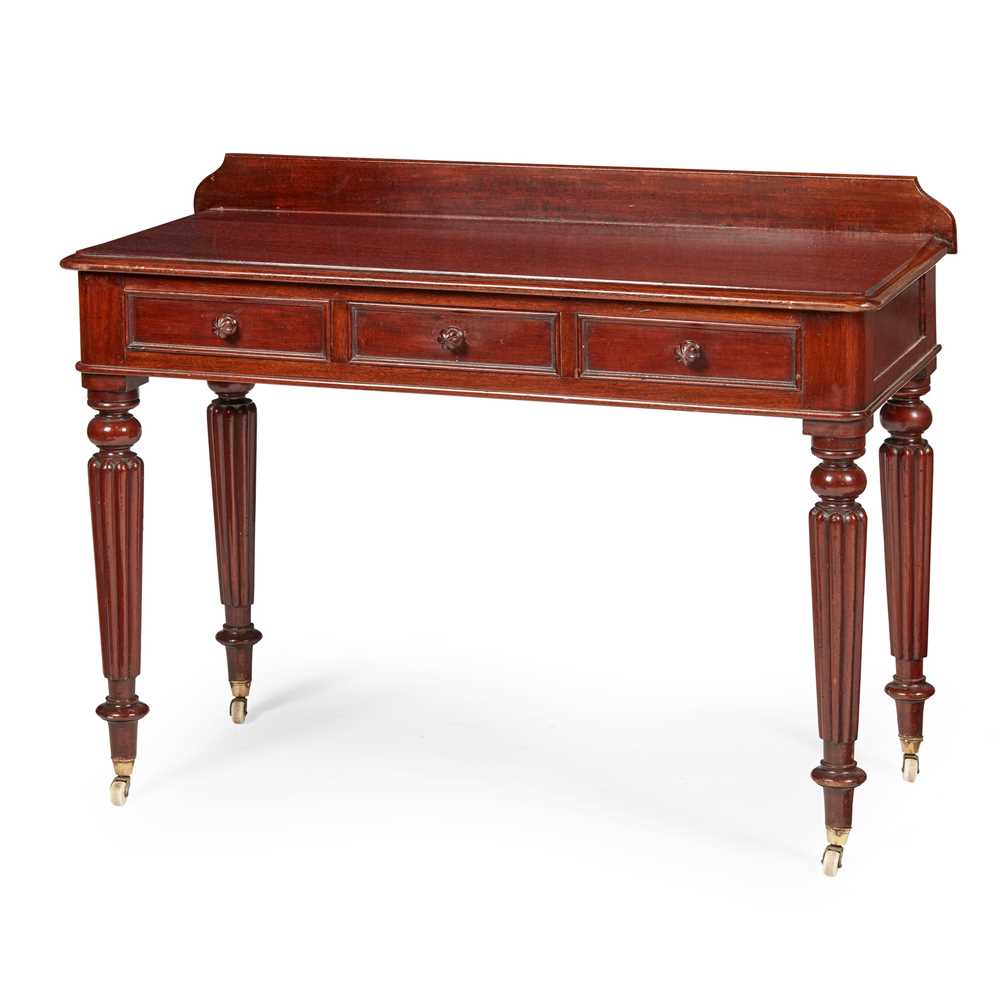 WILLIAM IV MAHOGANY DRESSING TABLE  2cbd03