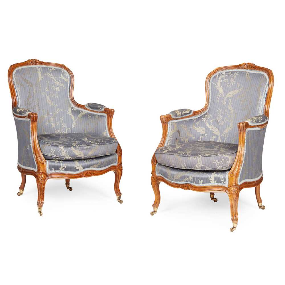 PAIR OF FRENCH BEECH BERGERES EARLY 2cbda9