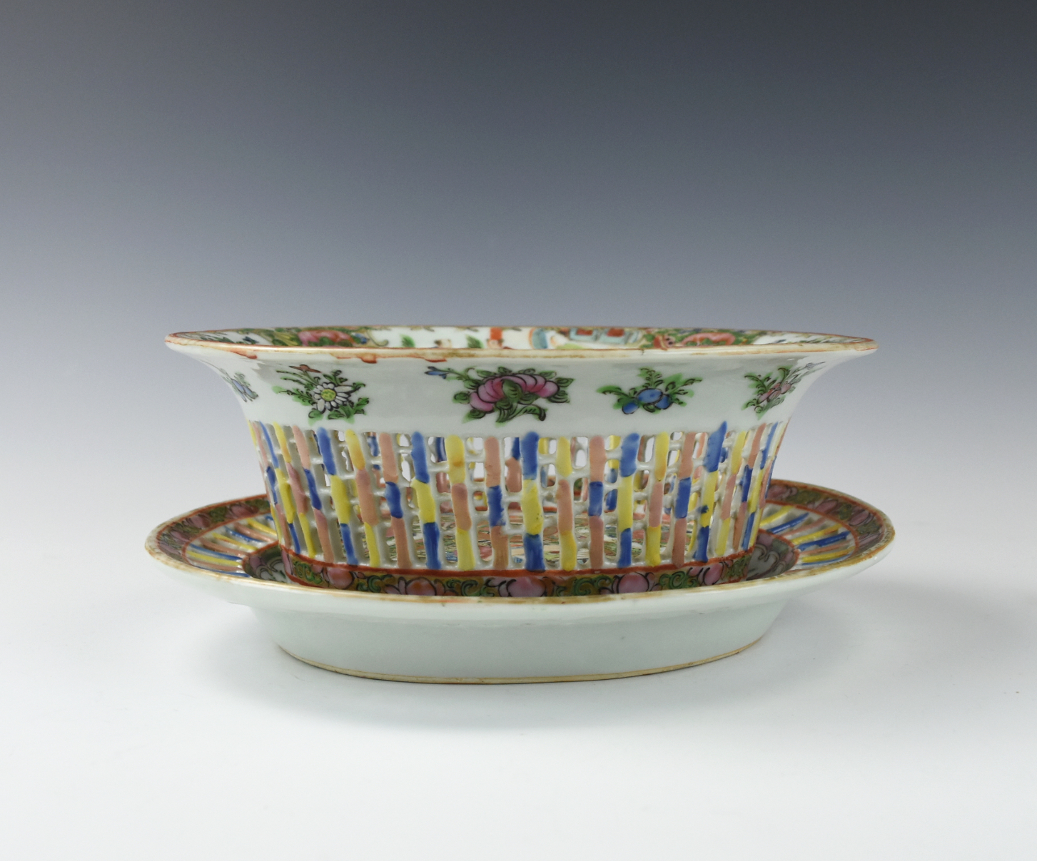 CHINESE CANTON GLAZED BASIN AND 2cecae