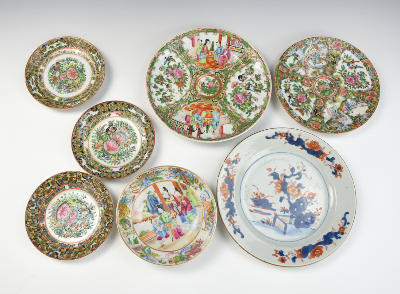 GROUP OF 6 CANTONESE GLAZED PLATES 2cecb0