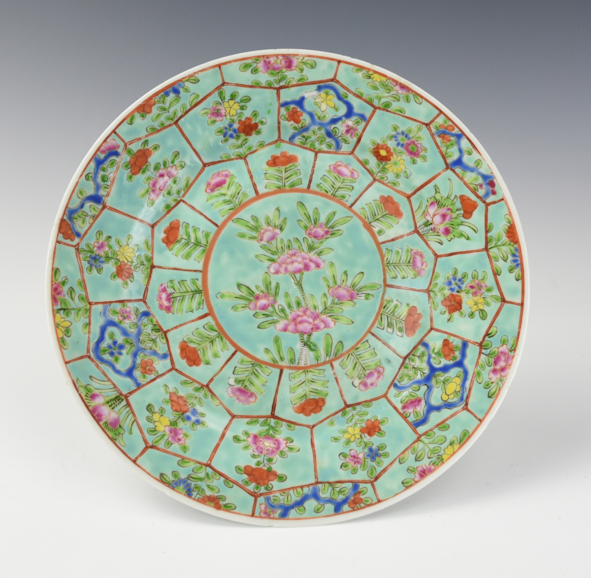 CHINESE FAMILLE ROSE PLATE W FLOWER 2cecd5