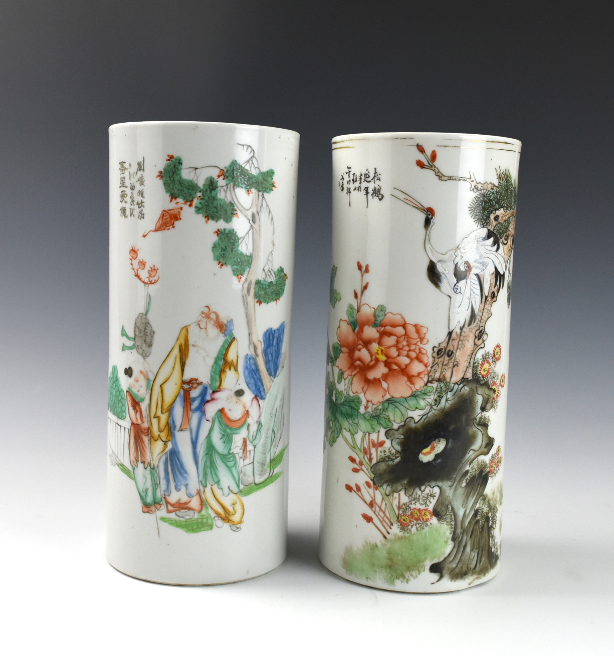 PAIR OF CHINESE FAMILLE ROSE HAT 2ced26