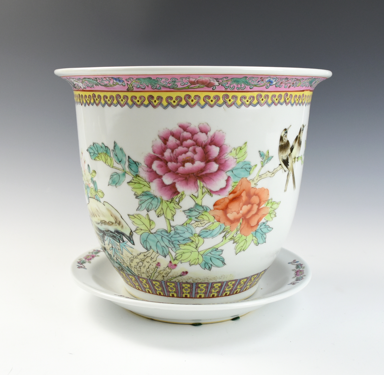 CHINESE FAMILLE ROSE FLOWER BASIN 2ced6c
