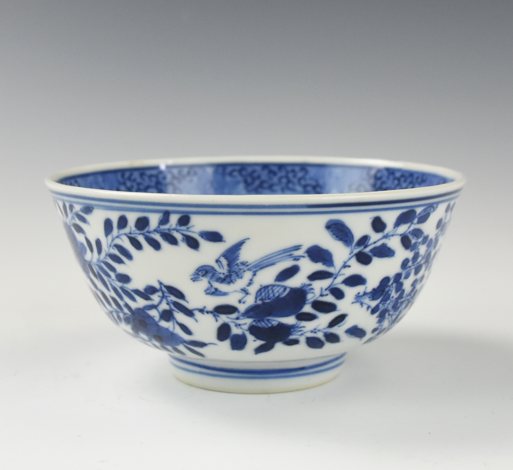 CHINESE BLUE & WHITE BOWL W./ BIRD