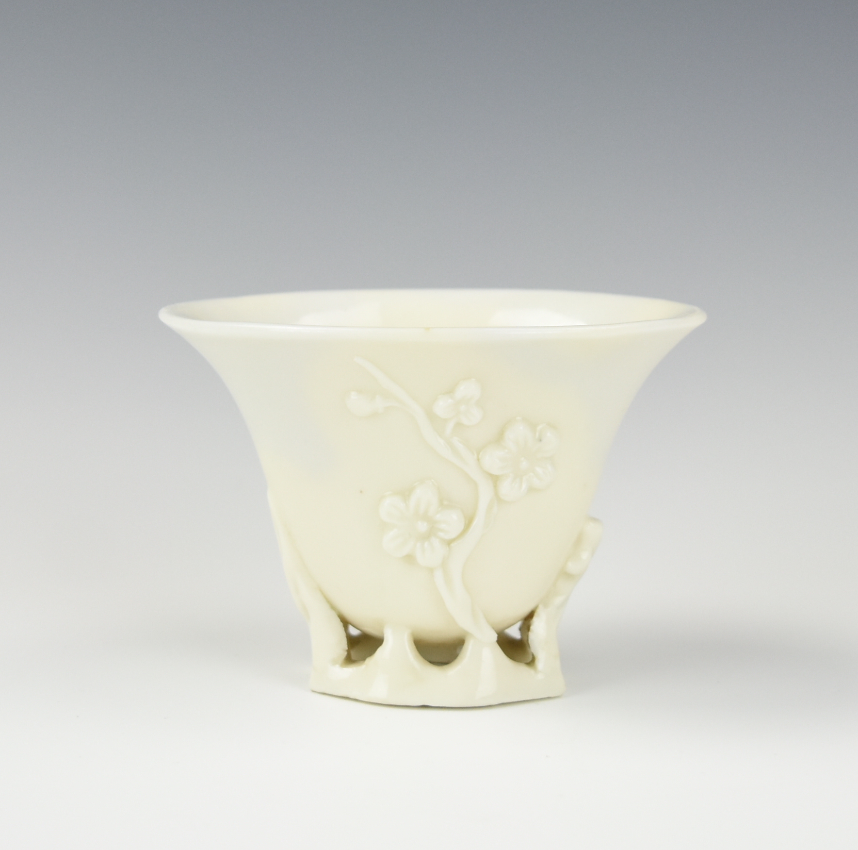 CHINESE BLANC DEHUA WHITE GLAZED 2cee4d