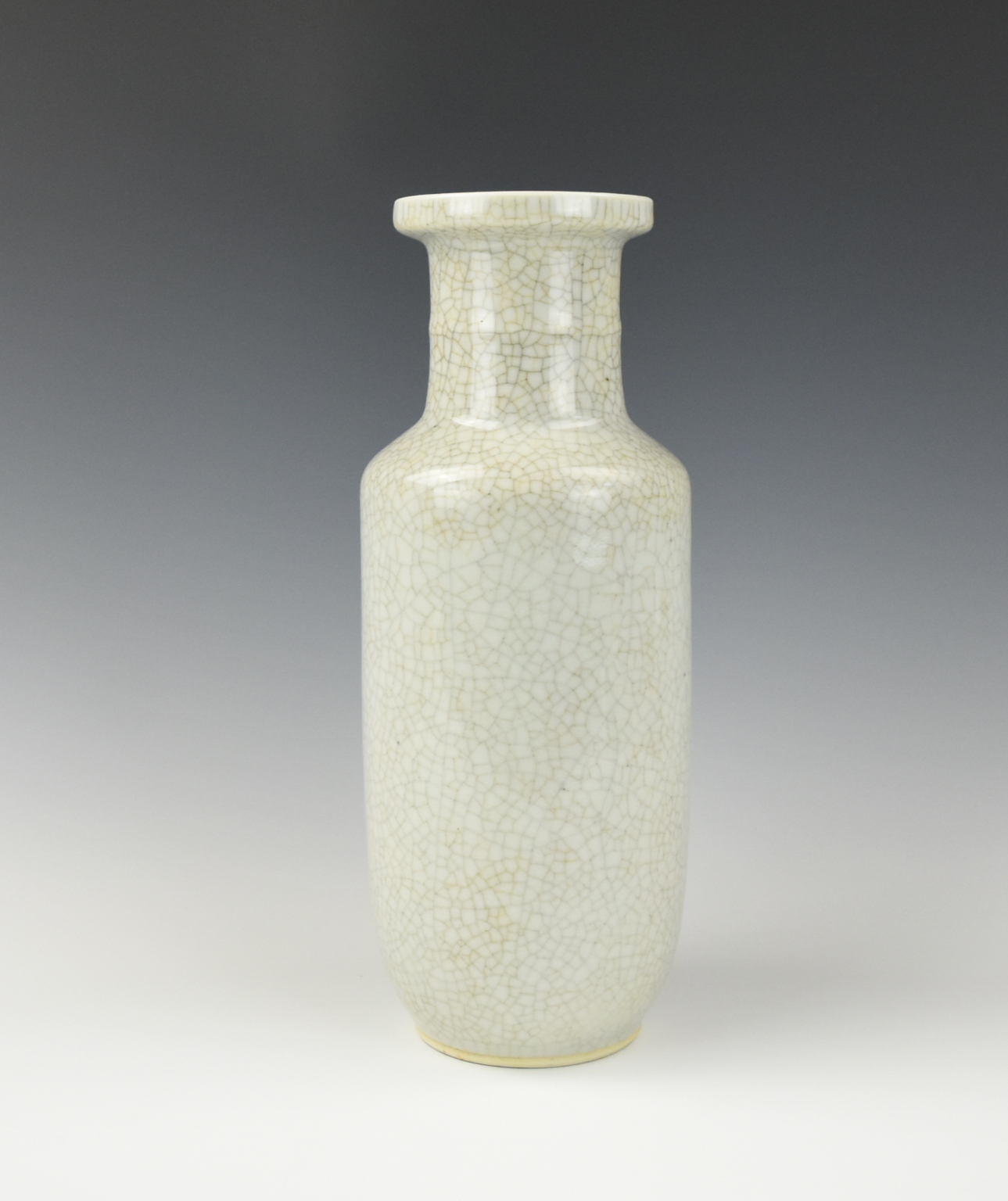 CHINESE 'GE-TYPE' ROULEAU VASE,