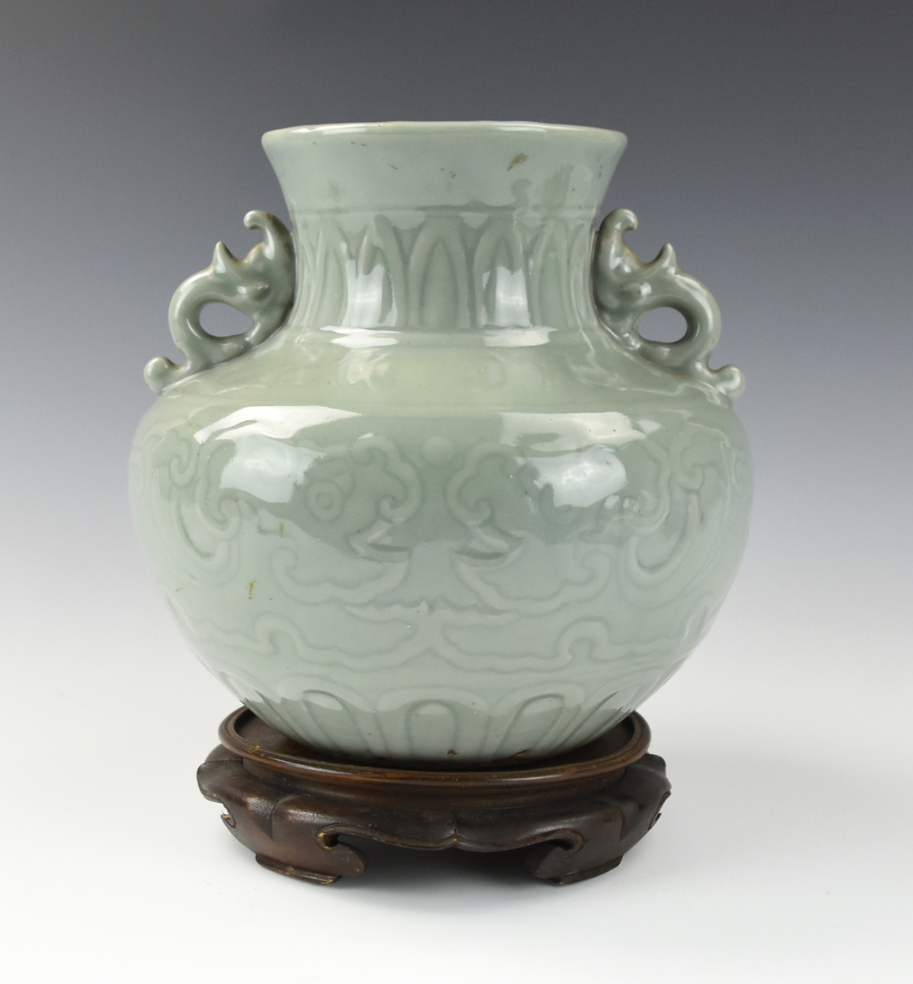 CHINESE CELADON GLAZE JAR W DRAGON 2cee54