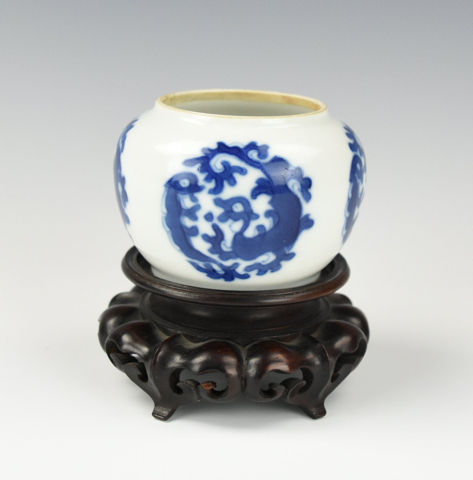 CHINESE BLUE & WHITE WATERPOT W/