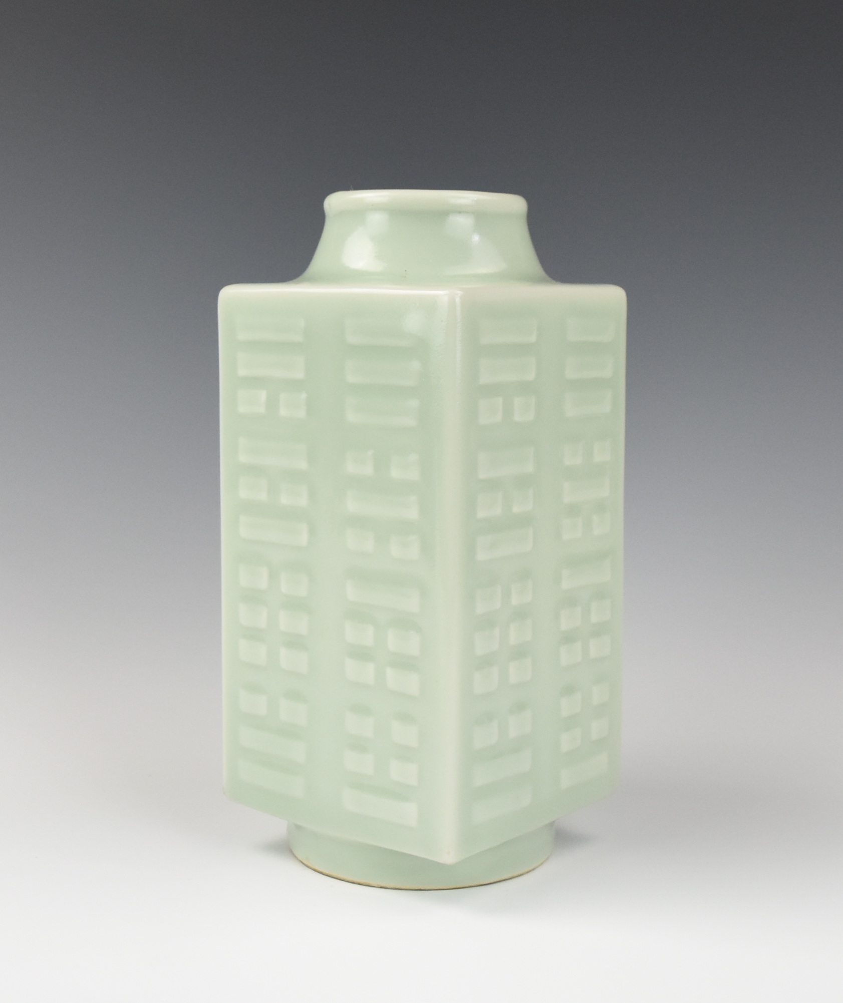 CHINESE CELADON GLAZED CONG VASE 19TH 2ceed3