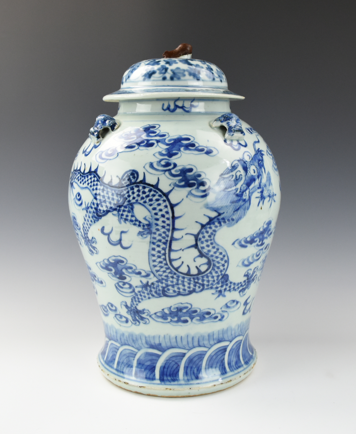 CHINESE BLUE WHITE DRAGON JAR 2cef09