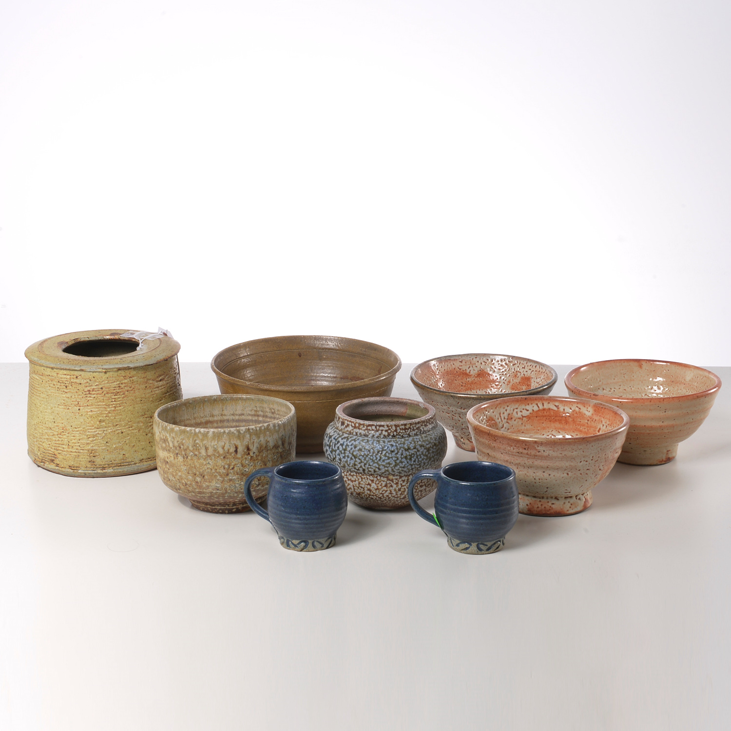 STUDIO POTTERY COLLECTION INCL  2cef3a