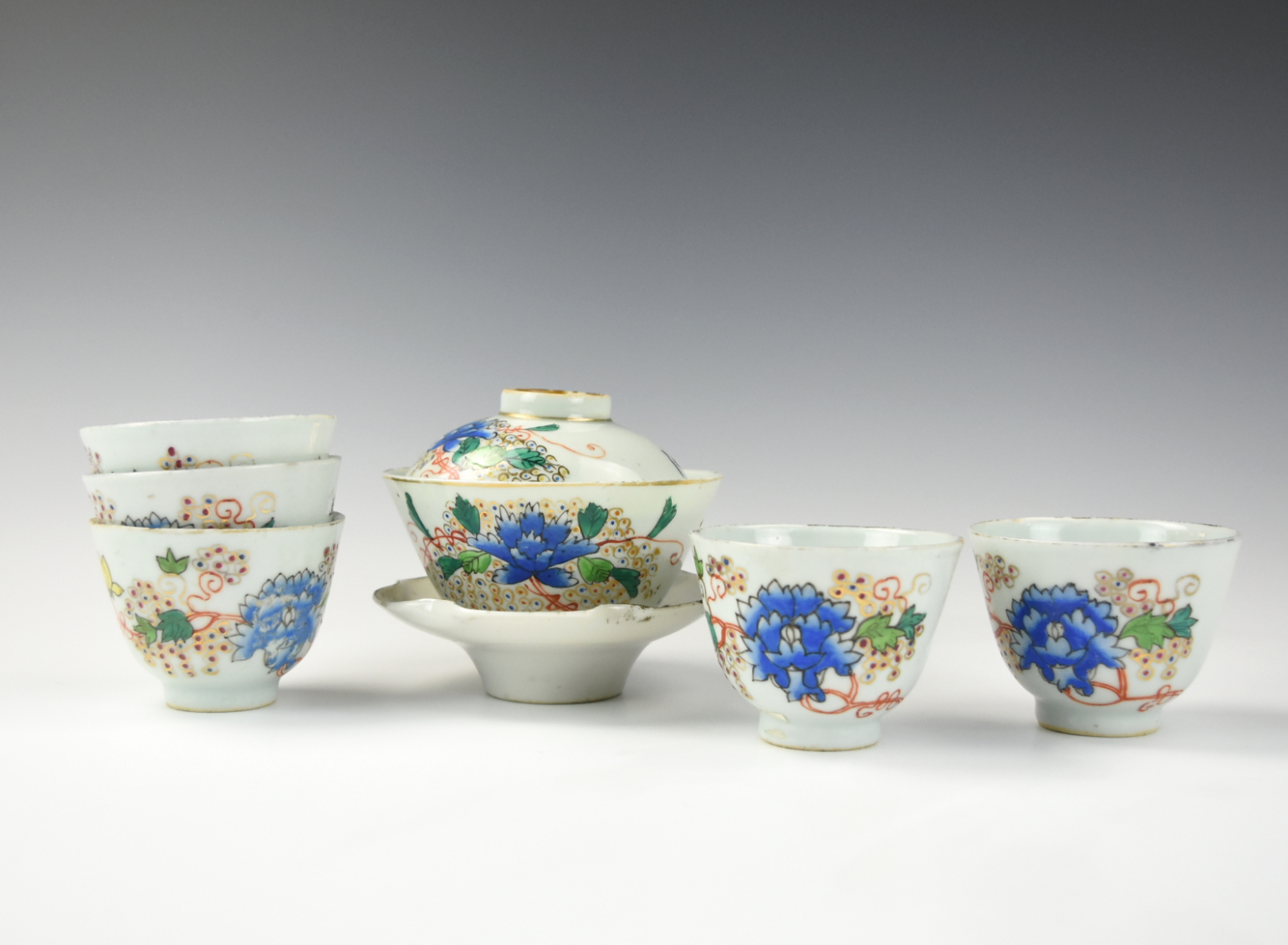 SIX CHINESE PORCELAIN TEA CUP SET,