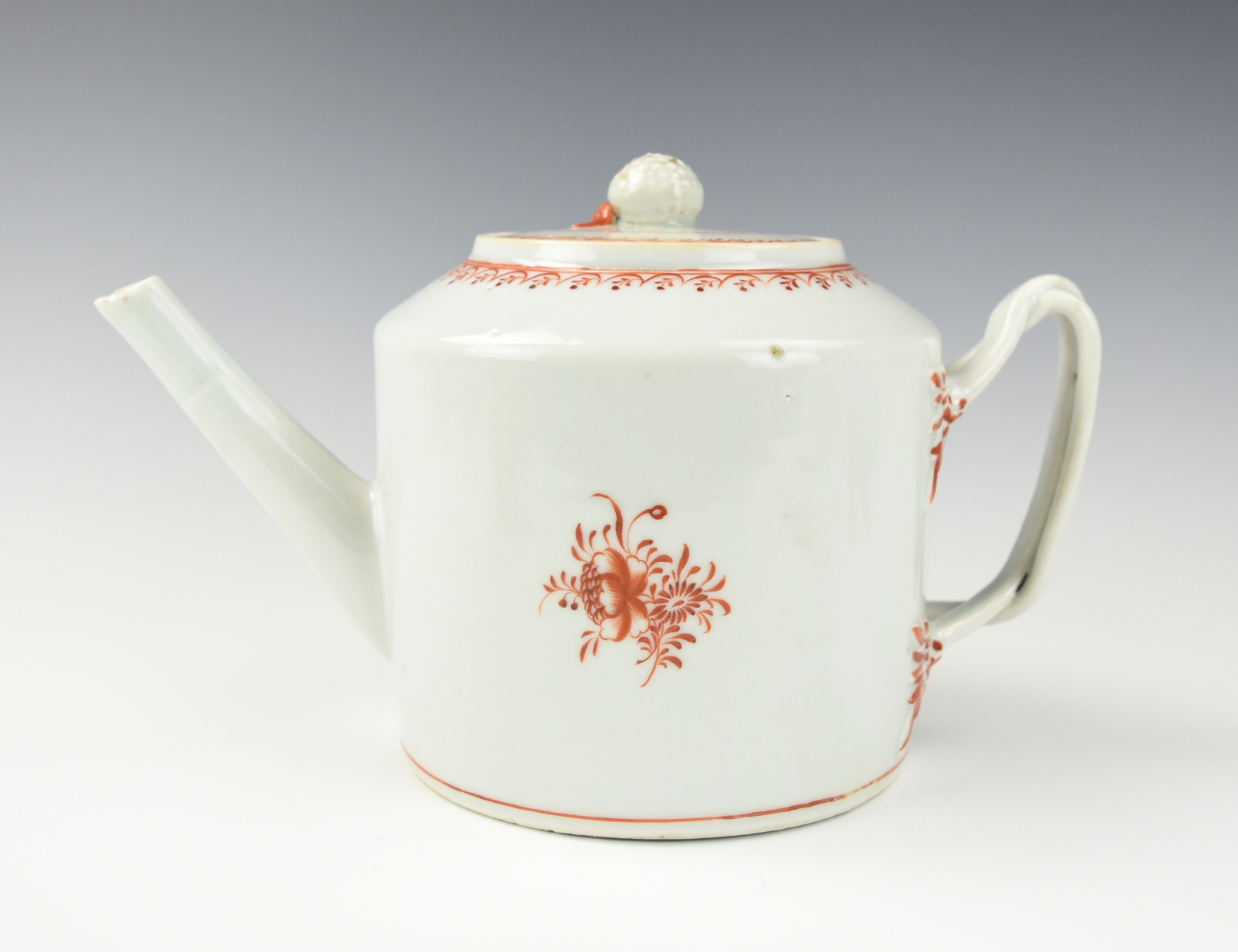 CHINESE EXPORT IRON RED TEAPOT