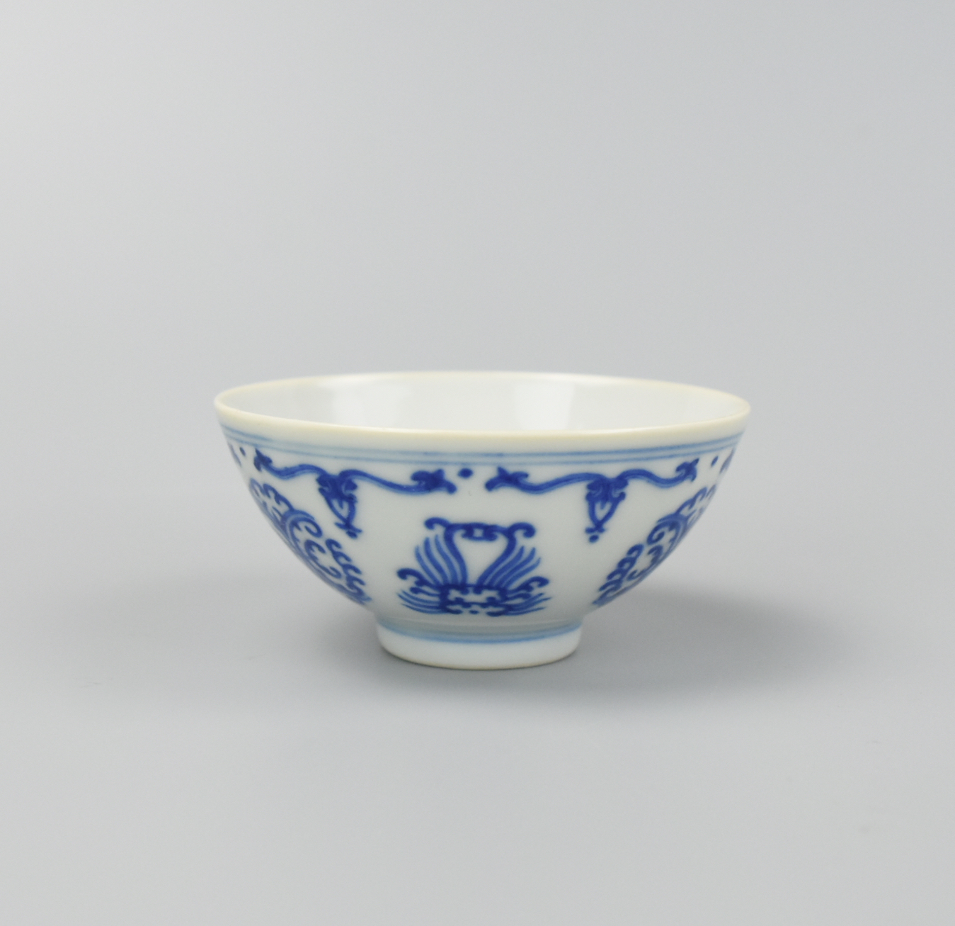 CHINESE BLUE AND WHITE CUP W/ YONGZHENG