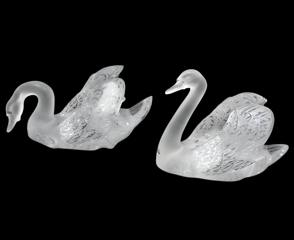 TWO LALIQUE FRENCH CRYSTAL SWANS2 2cf142