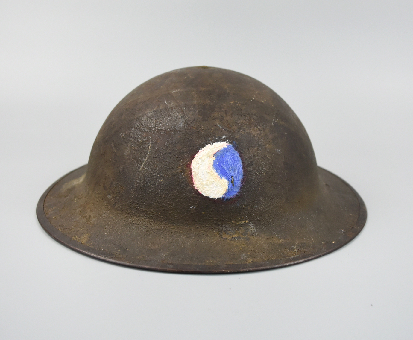 WW2 IRON MILITARY HELMET This helmet 2cf1e8