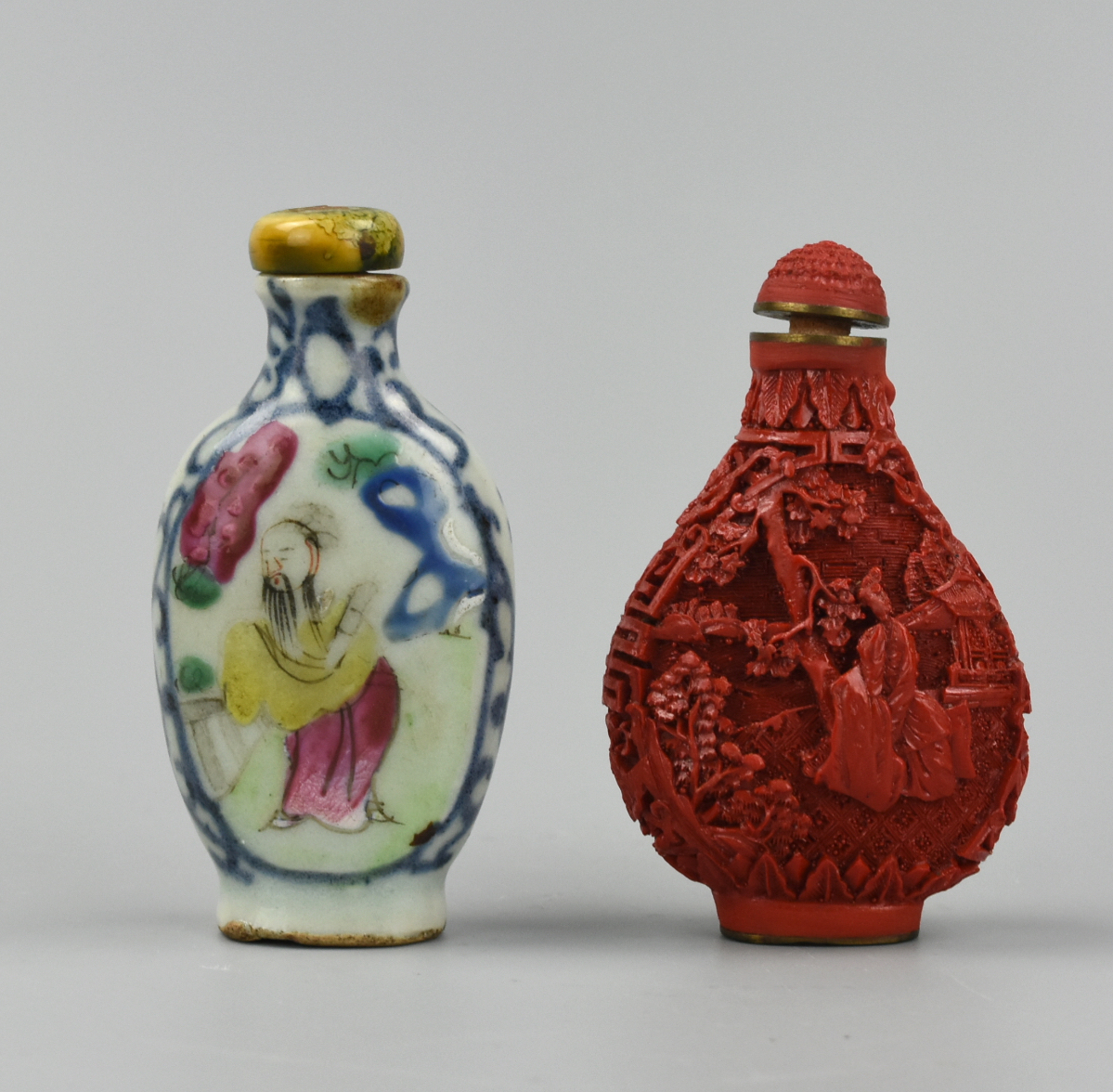 2 CHINESE SNUFF BOTTLES,19-20TH