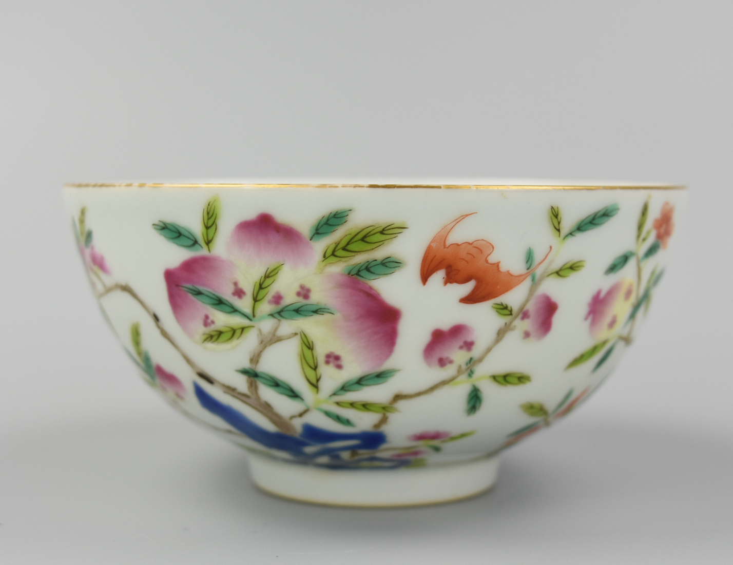 CHINESE IMPERIAL FAMILLE ROSE BOWL  2cf42d