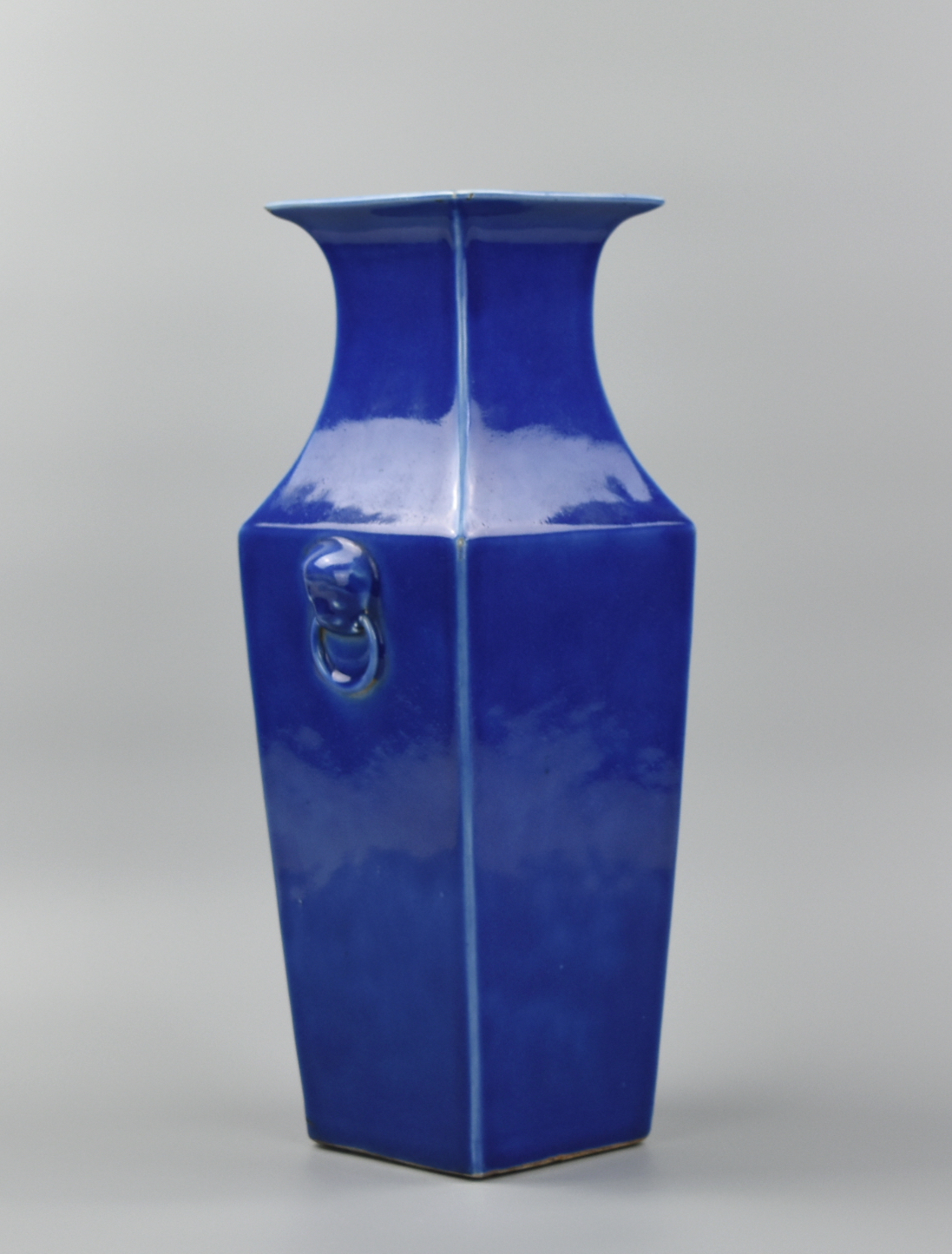 CHINESE BLUE GLAZED SQUARE VASE 2cf481