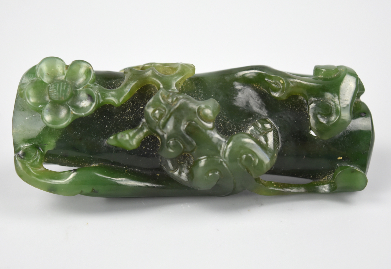 CHINESE SPINACH GREEN JADE PENDANT 2cf47a