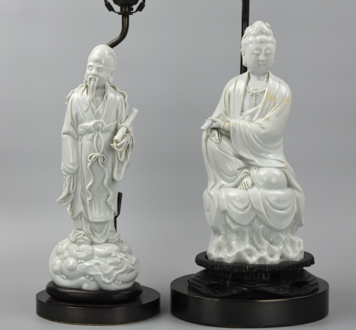 2 CHINESE DEHUA FIGURES GUANYIN 2cf4e8