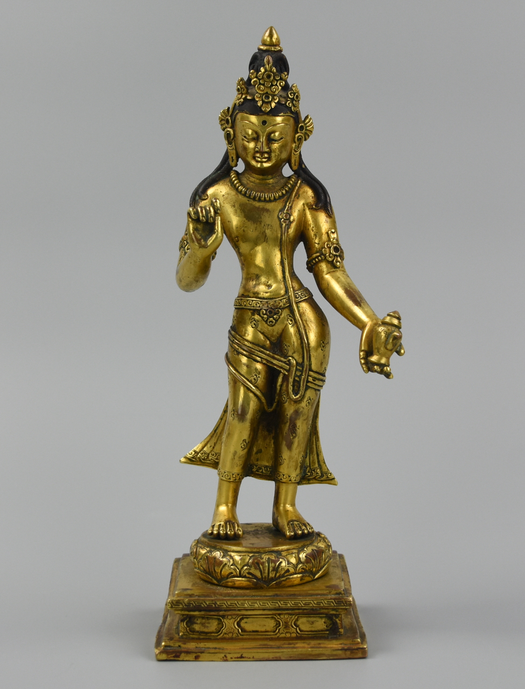 GILT BRONZE FIGURE OF TARA QING 2cf59f