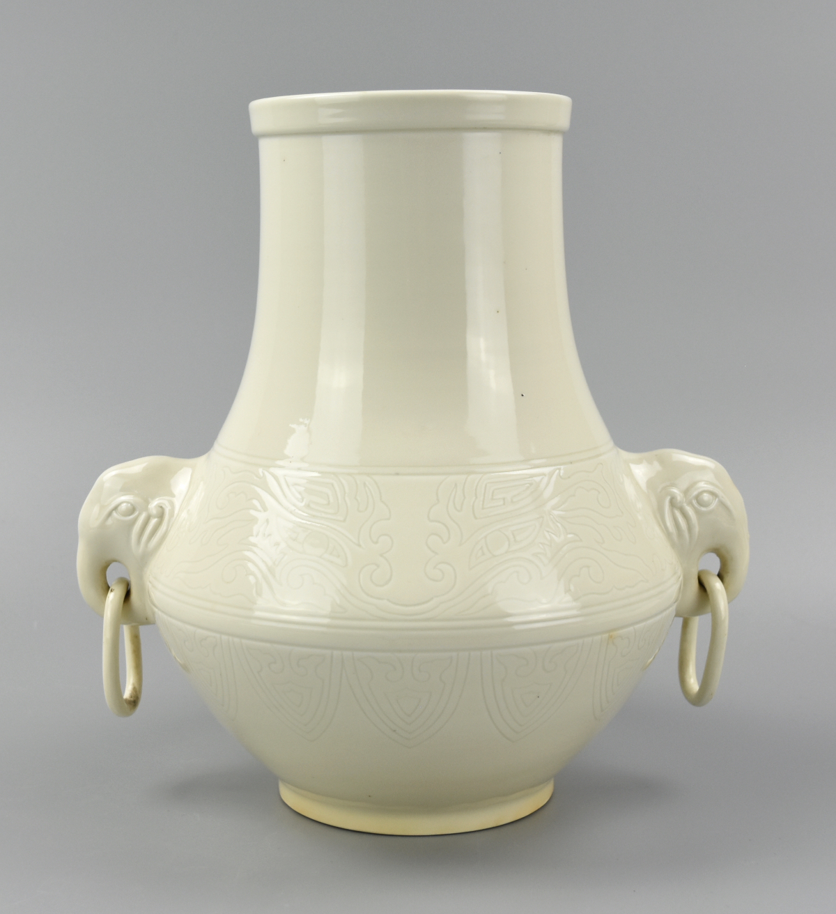 CHINESE WHITE VASE W/ TAOTIE &