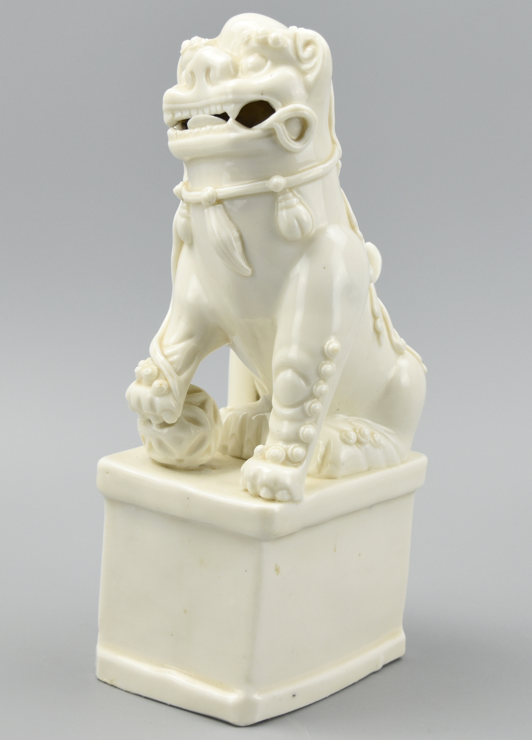 CHINESE DEHUA LION INCENSE BURNER  2cf60a