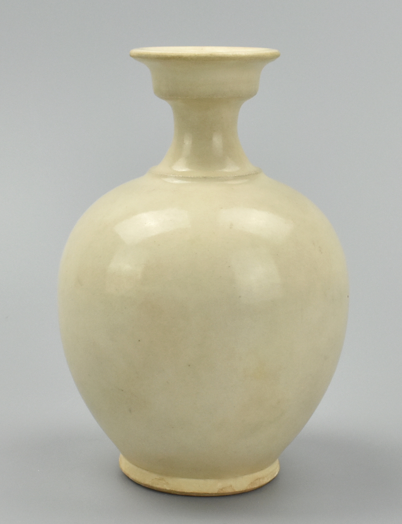 CHINES GONGXIAN WARE WHITE GLAZED 2cf665