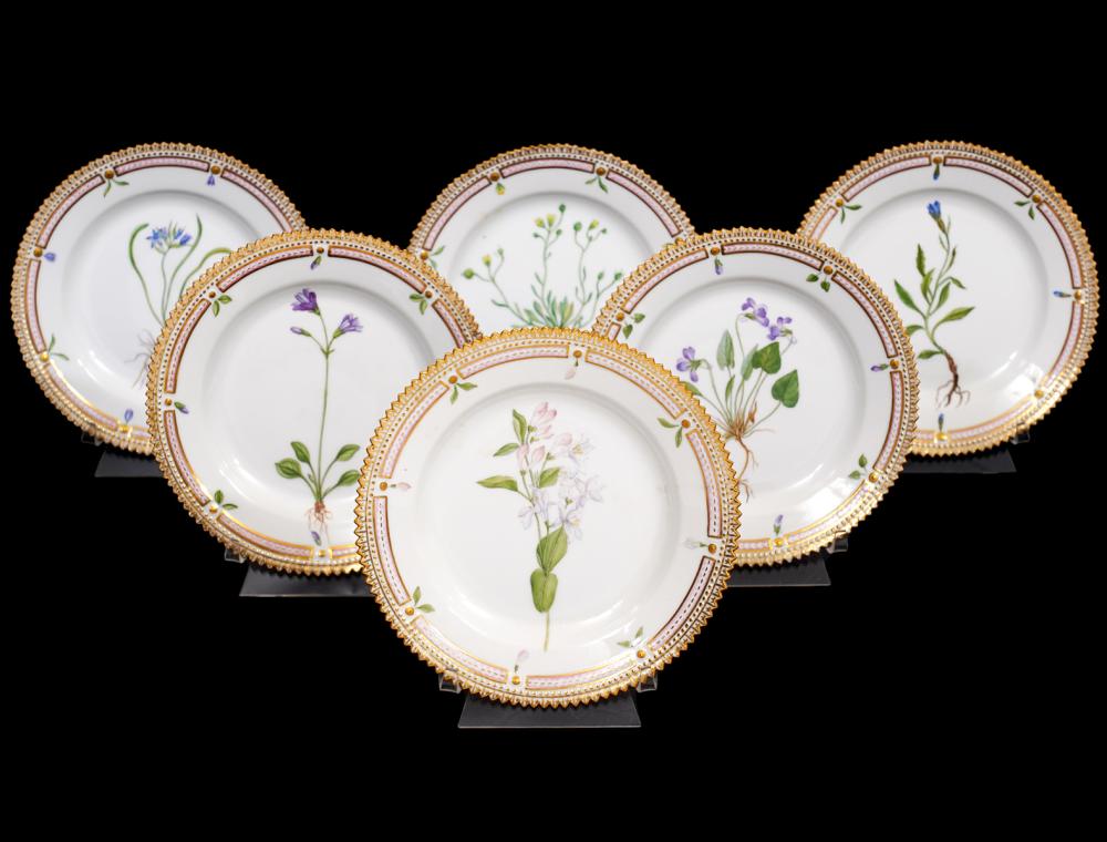 6 FLORA DANICA DESSERT PLATES #20/35516