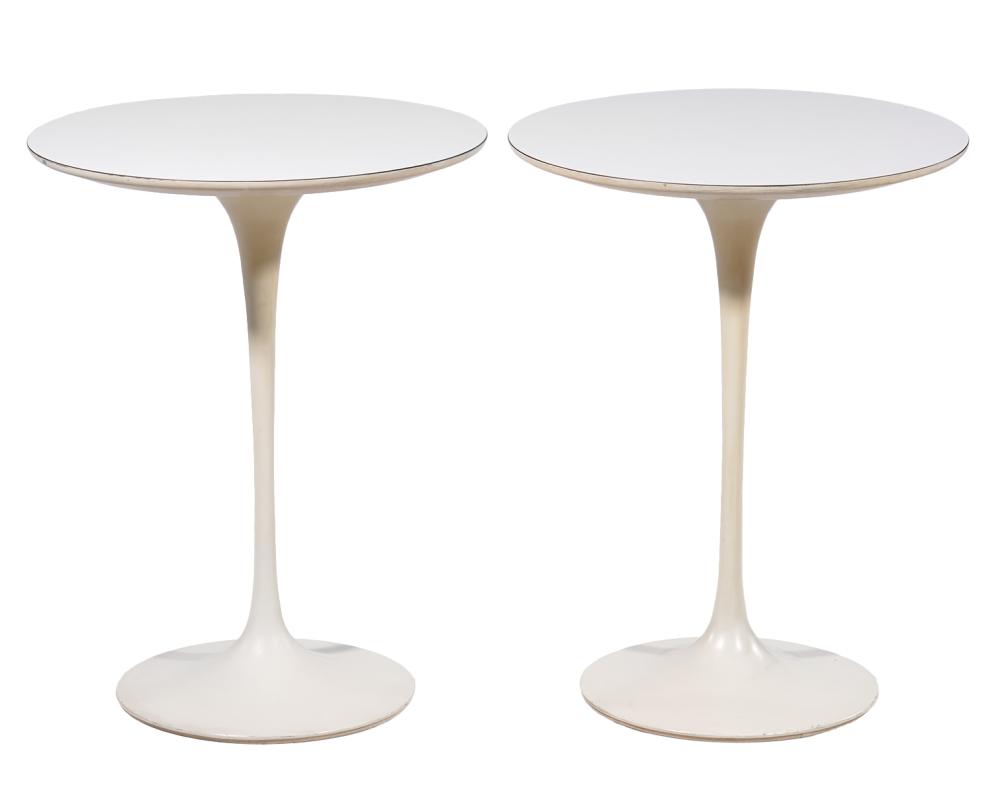 PAIR OF KNOLL SAARINEN TULIP SIDE 2cfcd9