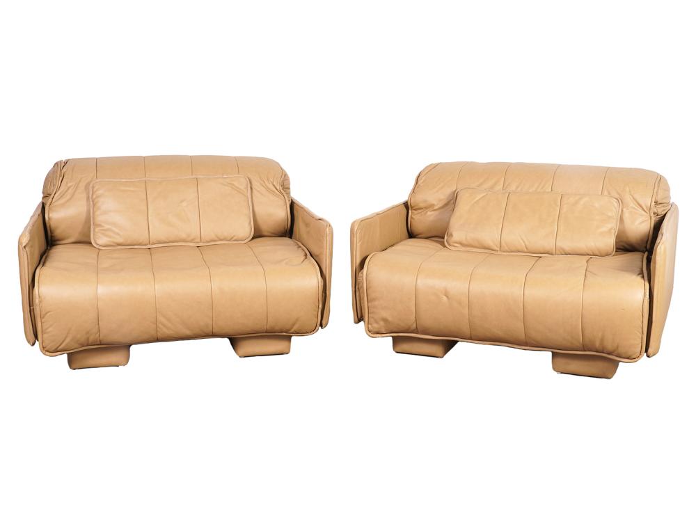 PAIR OF 1986 DESEDE LEATHER LOUNGE 2cfce7