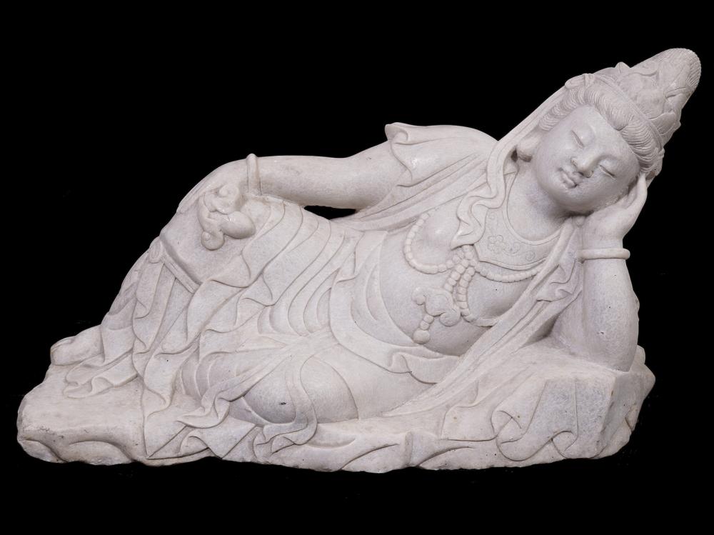 CHINESE GUANYIN CARVED MARBLE RECLINING 2d01ad